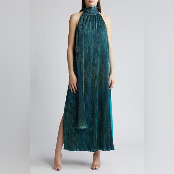 Black Halo Dresses & Skirts - NWT Black Halo Eve Henna Metallic Shift Gown